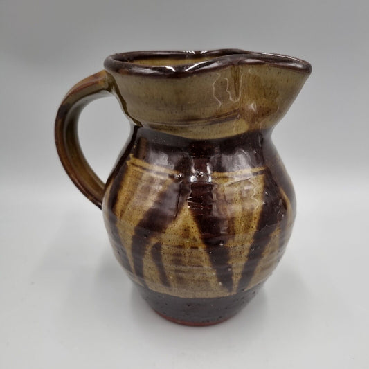 An Elizabeth Whitehouse Boscastle Studio Pottery Jug H-13.5cm. VGC.