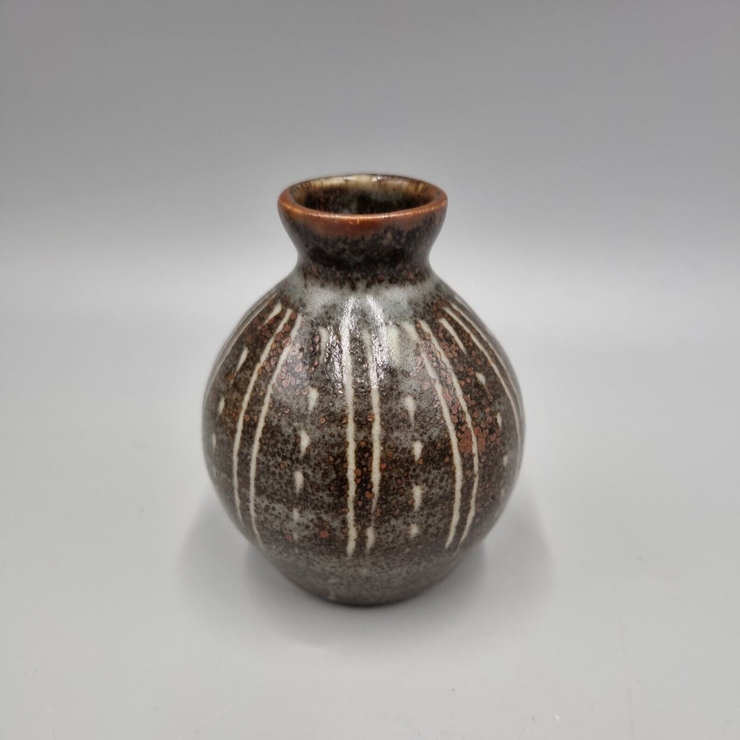 A Studio Pottery Bud / Posy Vase By Lowerdown Pottery David Leach. H-7.5cm, VGC.