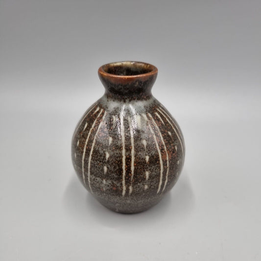 A Studio Pottery Bud / Posy Vase By Lowerdown Pottery David Leach. H-7.5cm, VGC.