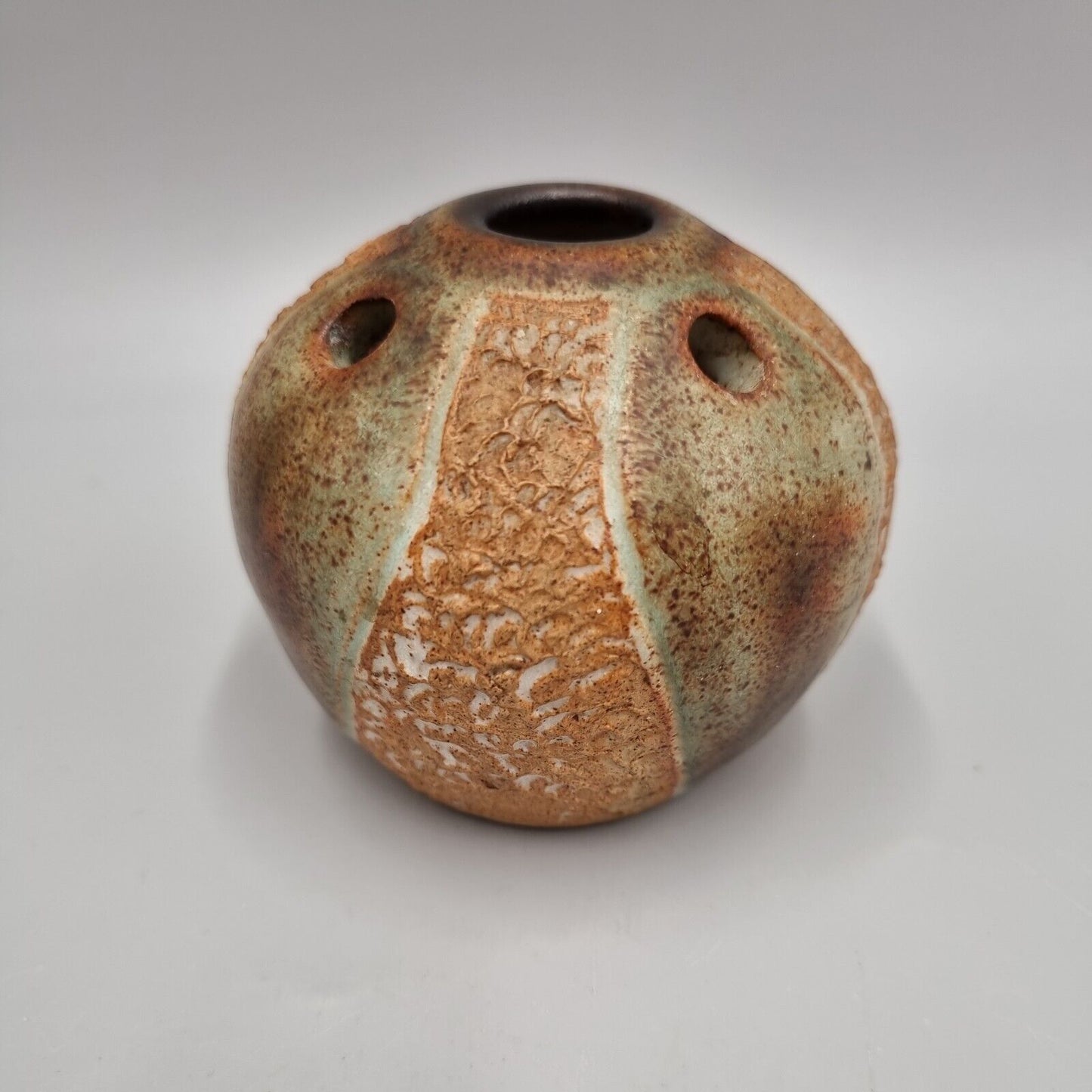 A Hugh West Studio Pottery Attractive Posy Vase / Frog, Incised 'HW' mark. VGC