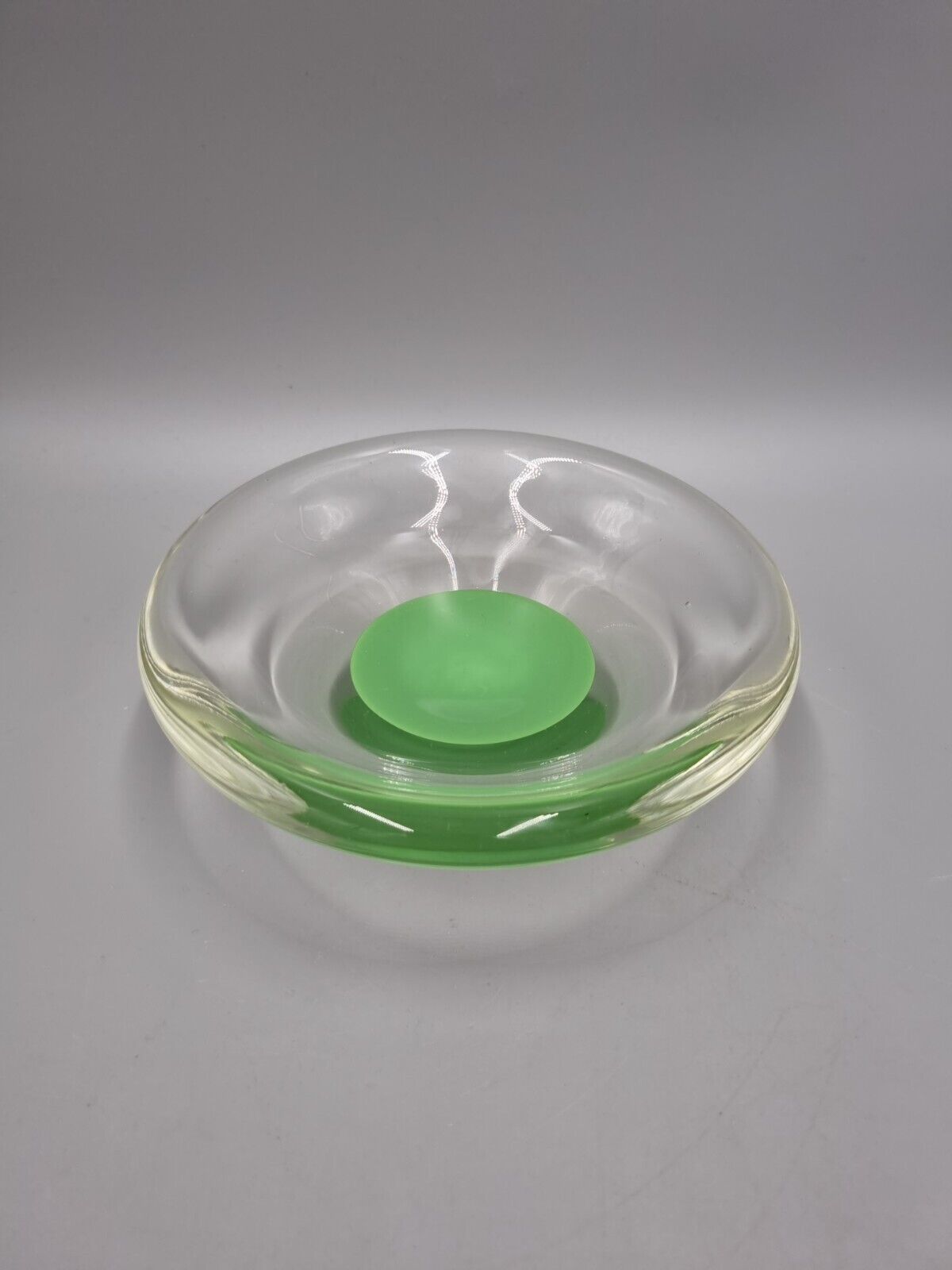 A Studio Art Glass Bowl, Green Disc, Unmarked.