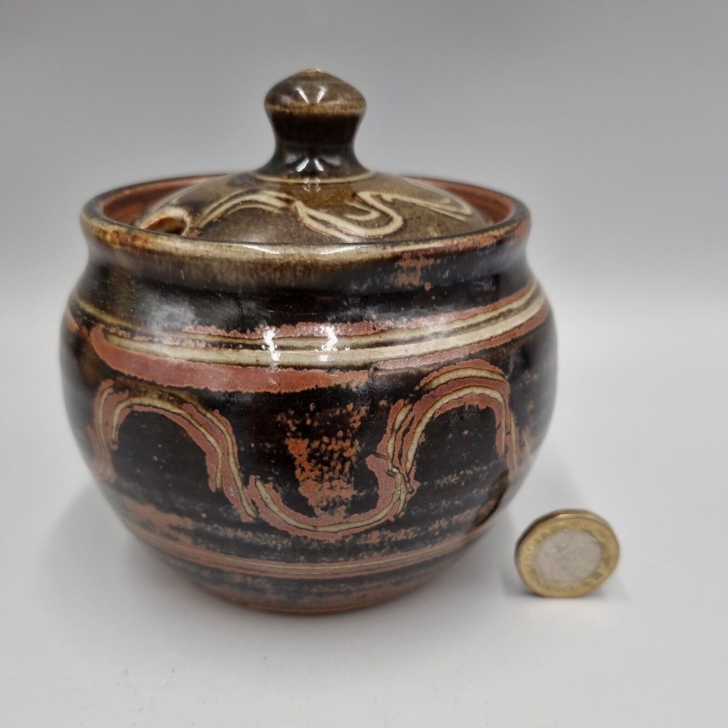 A Winchcombe Studio Pottery - Lidded Preserve Pot - Ray Finch