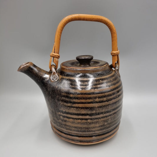 A Jane Forrester, Bandon Studio Pottery Teapot, Tenmoku Glaze, VGC. Ireland.