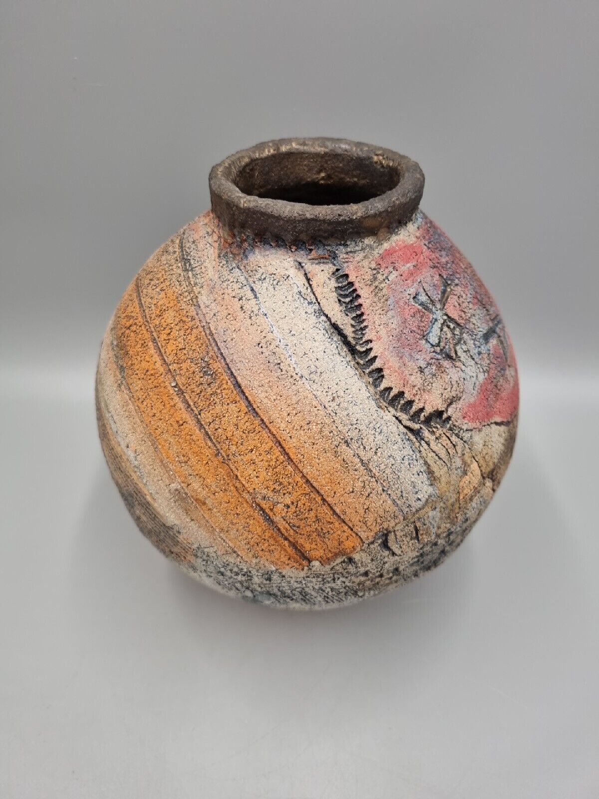 A Field Place Pottery Large Ceramic Moon Jar / Pot / Vase By Jessica Jordan.