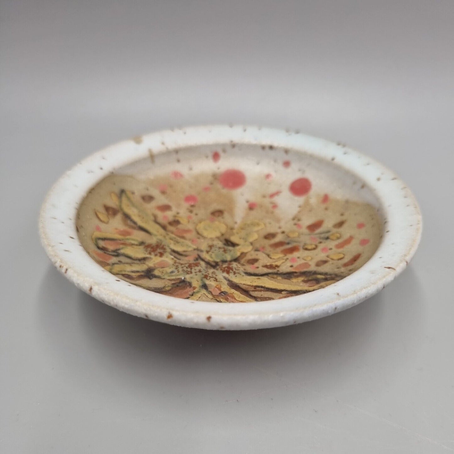 A Small Studio Pottery Footed Pin Dish / Bowl. VGC. Marked to Base.