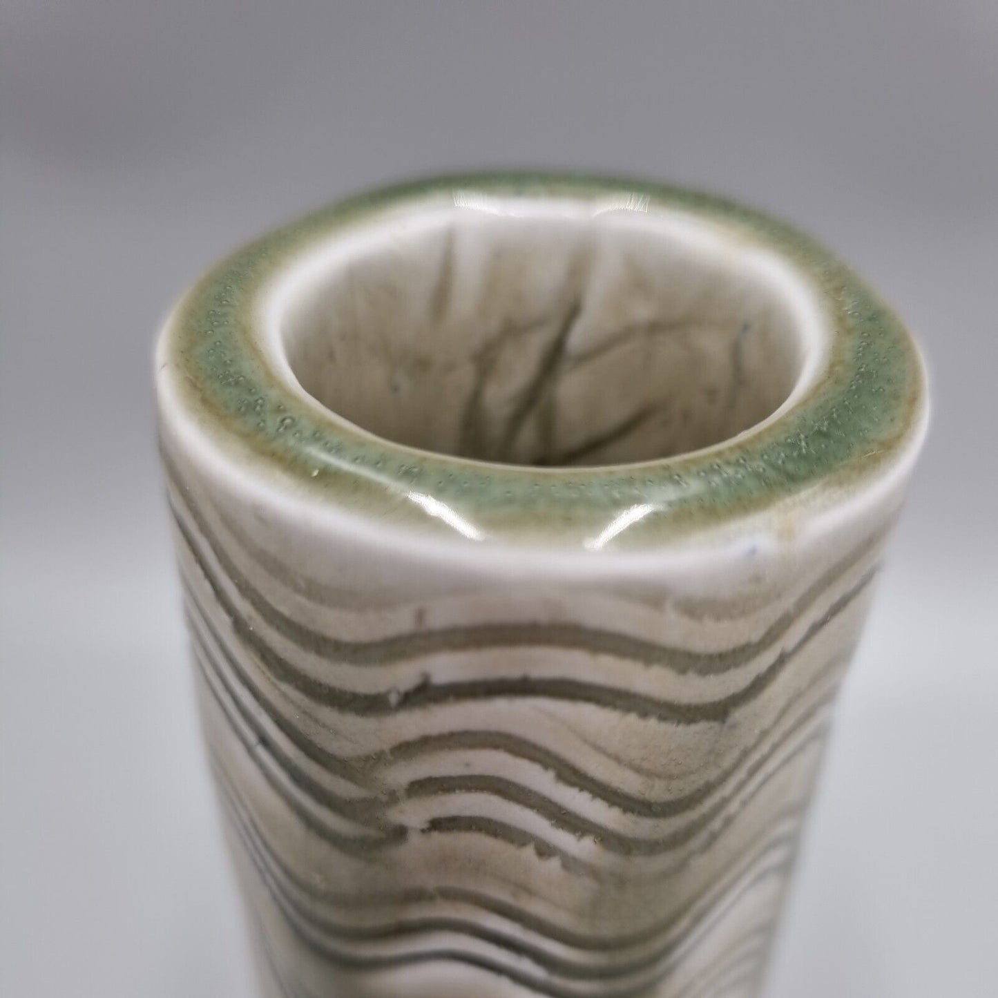 An Alan Wallwork Studio Pottery Glazed Cylinder Vase. VGC.