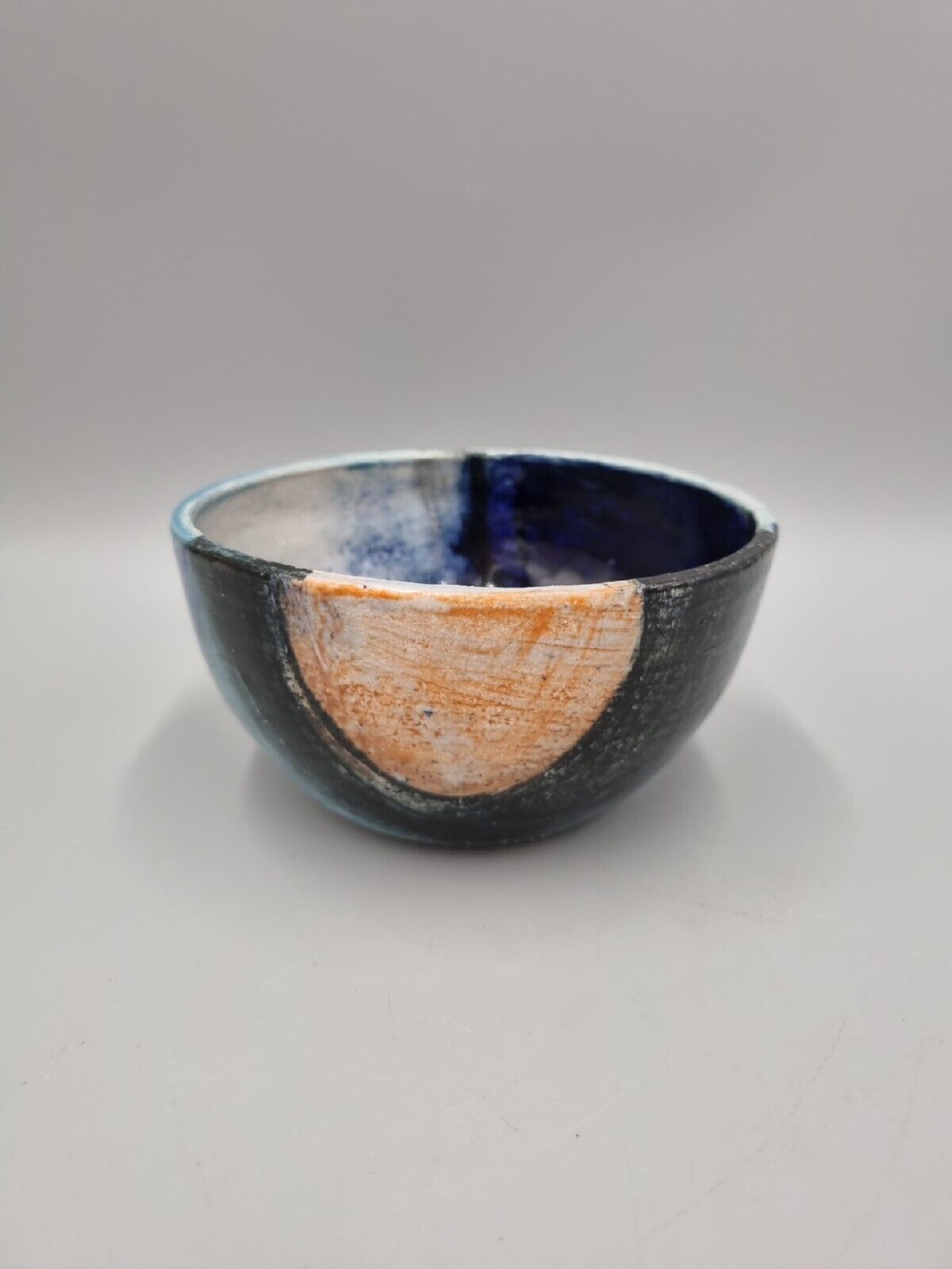 A Field Place Pottery Ceramic Bowl By Jessica Jordan, Signed.