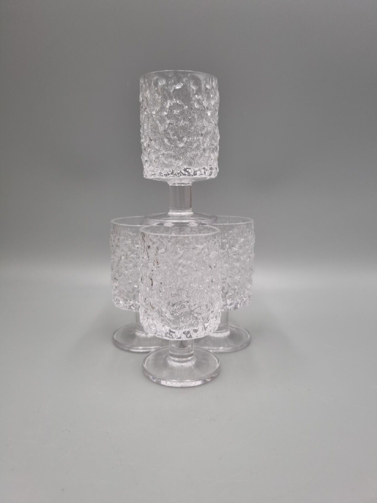 A Whitefriars Bark Glacier M142 Small Wine Glasses Baxter British