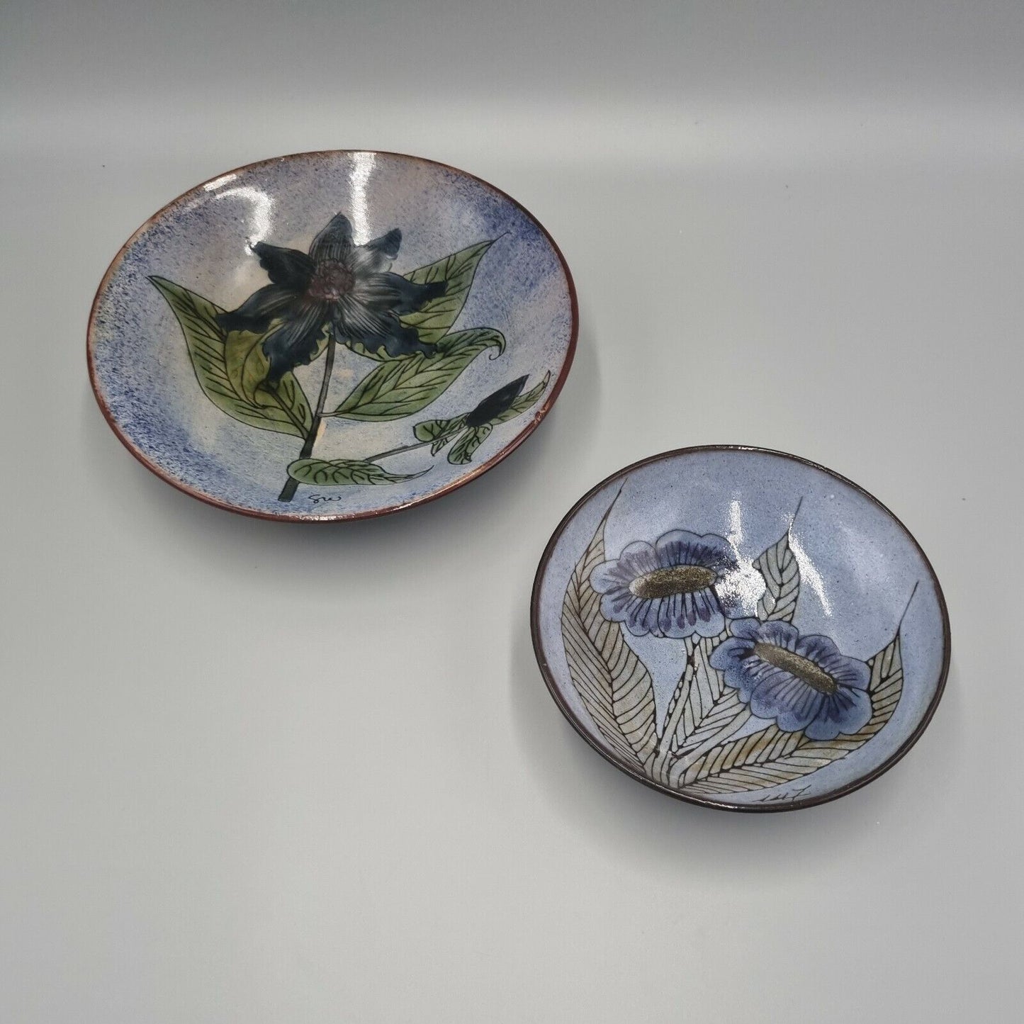 A Pair Of Vintage Chelsea Pottery Studio Hand Painted Plates. VGC.