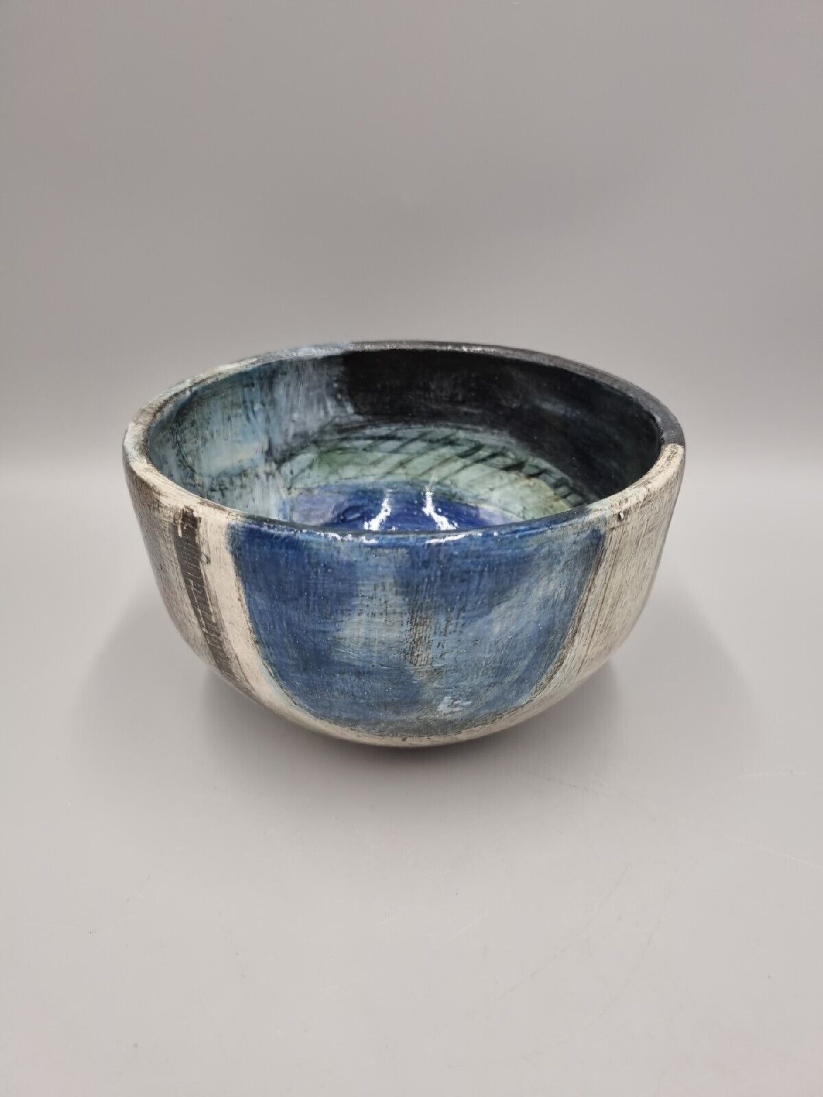 A Field Place Pottery Ceramic Deep Bowl By Jessica Jordan, Signed.