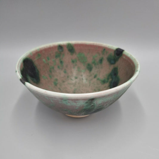 A Doug Jones, Floating World Studio Pottery Footed Bowl. VGC. Green & Pink.