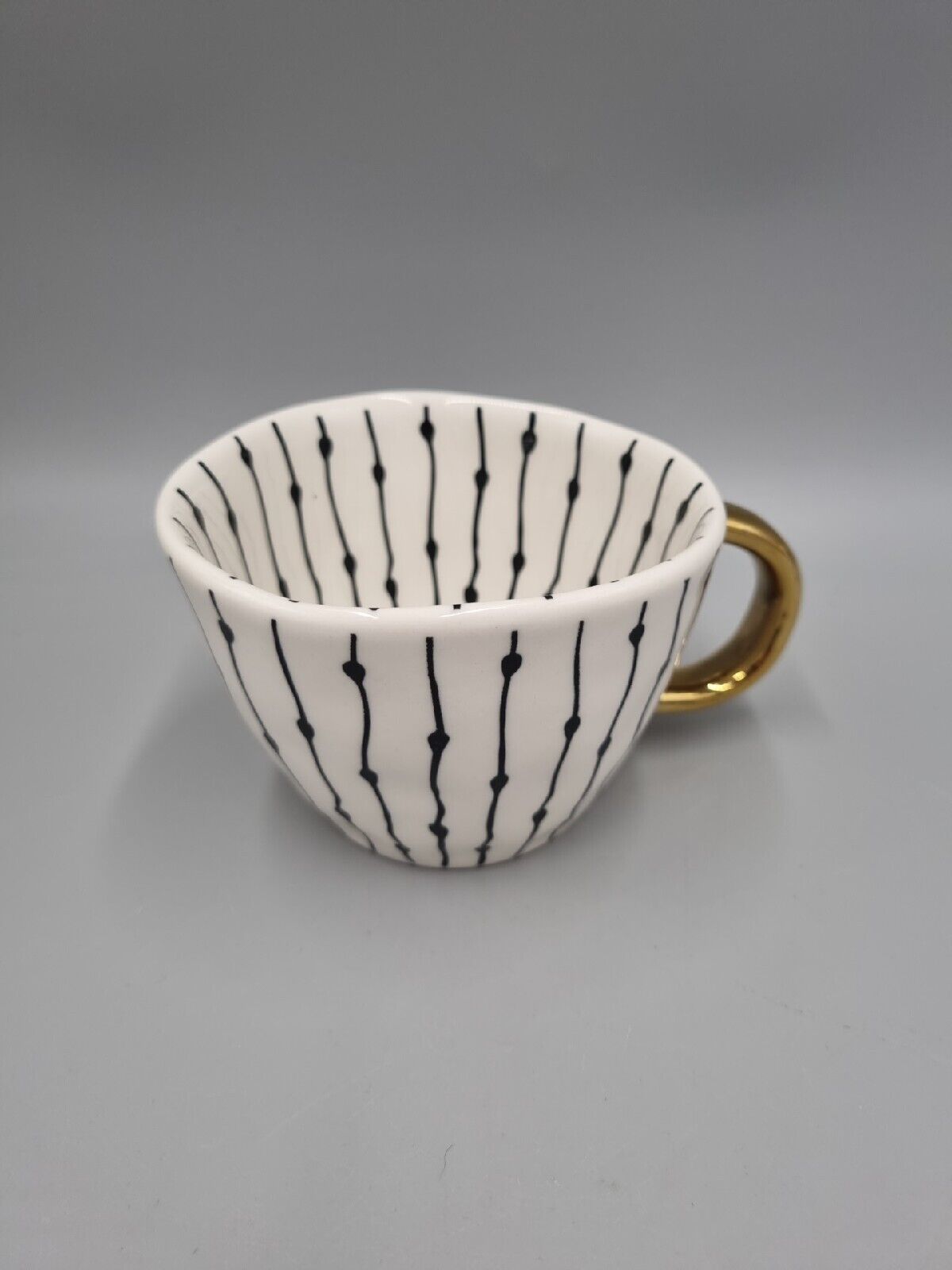 A G Decor Ventura Glazed Geometric Irregular Ceramic Mug Gold Handle, 250 ml