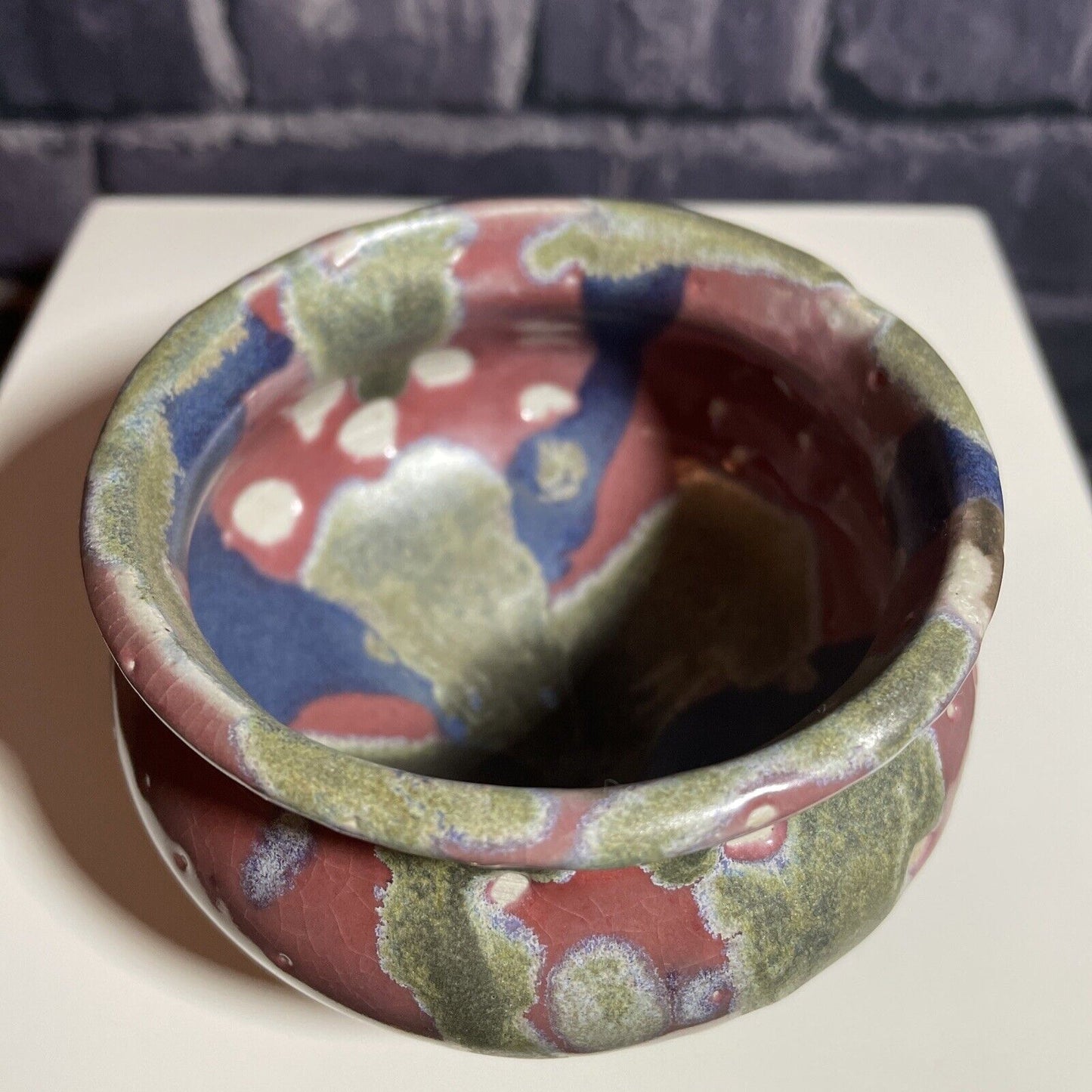 Studio Pottery Shallow Small Bowl Sue (Sylvia) Wells Myrtle Pottery, Beverley.