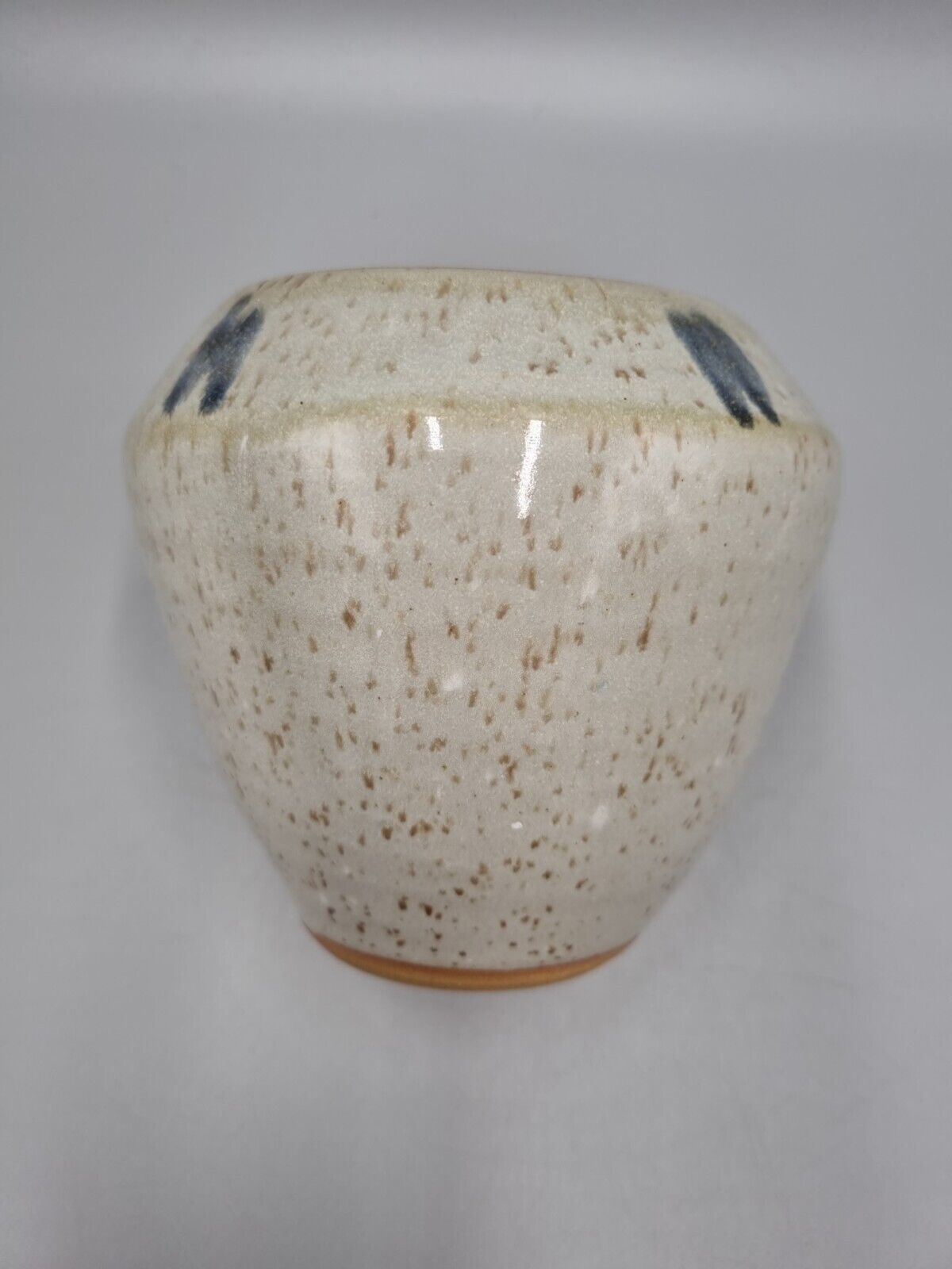 A William J Hedge, Bill the Potter, Hedgecraft Studio Pottery Vase