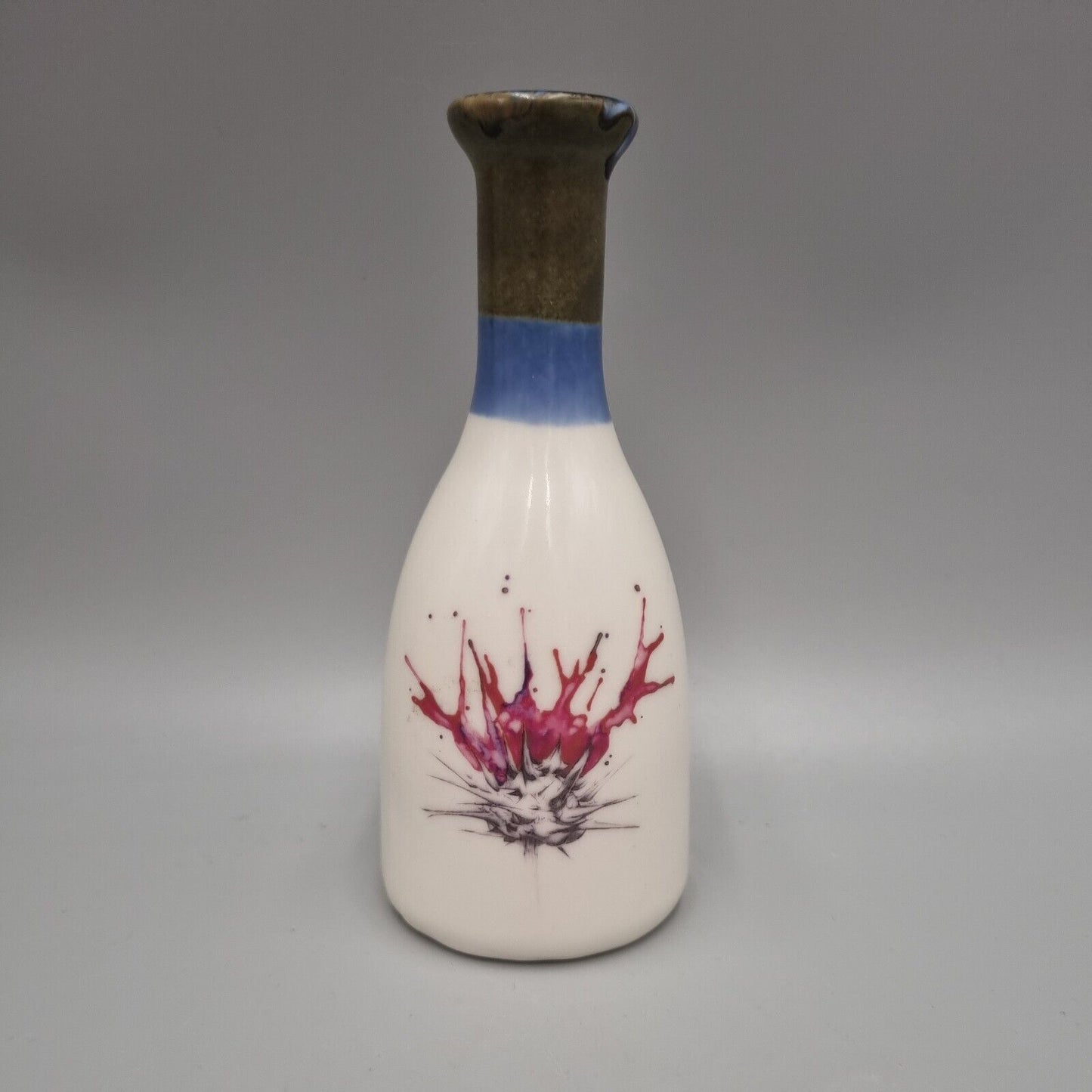 A Rachel Leary Porcelain Studio Pottery Bottle Milk Thistle Vase, VGC.