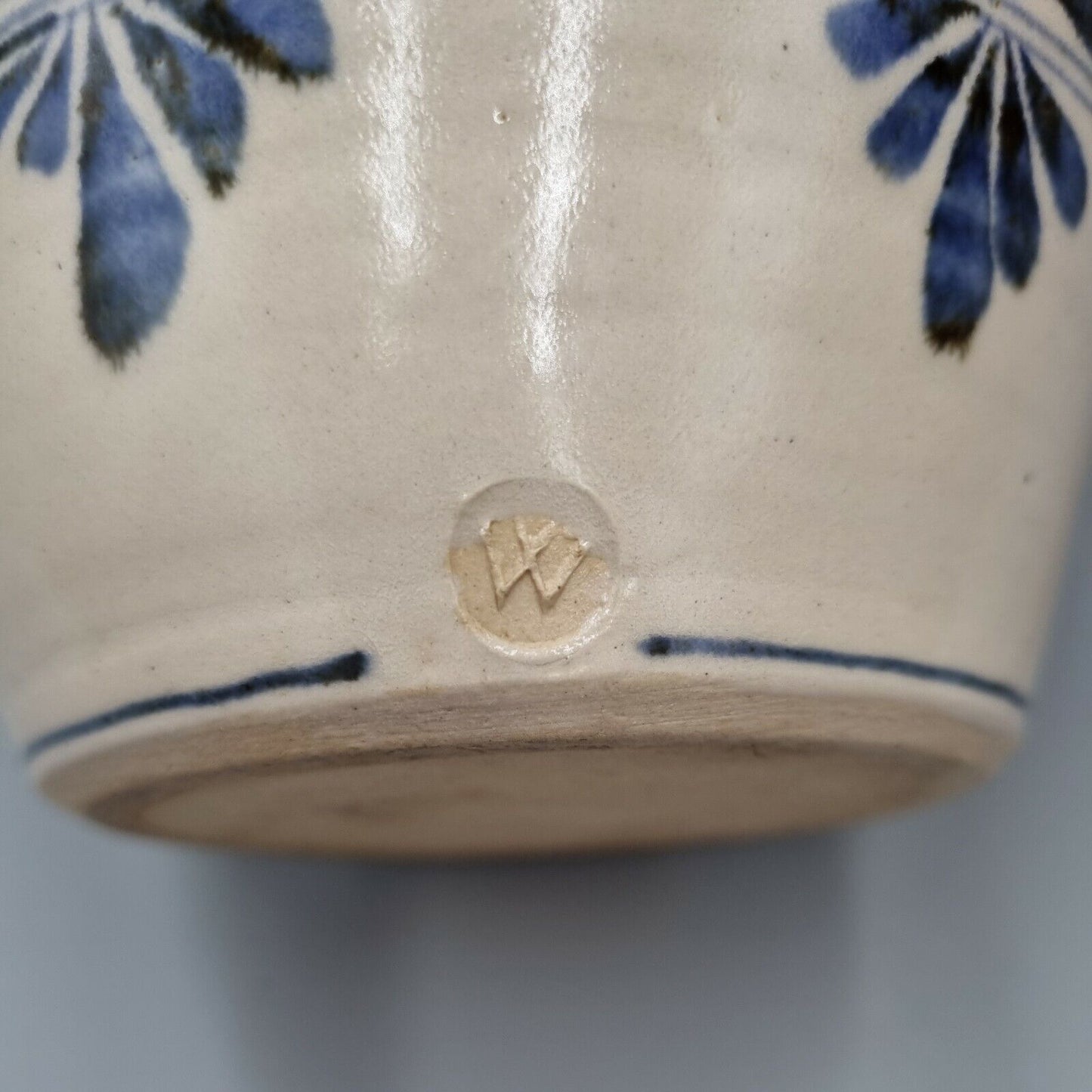 A Willing Studio Pottery Tea Pot in Blue and White, Devon, Vintage.