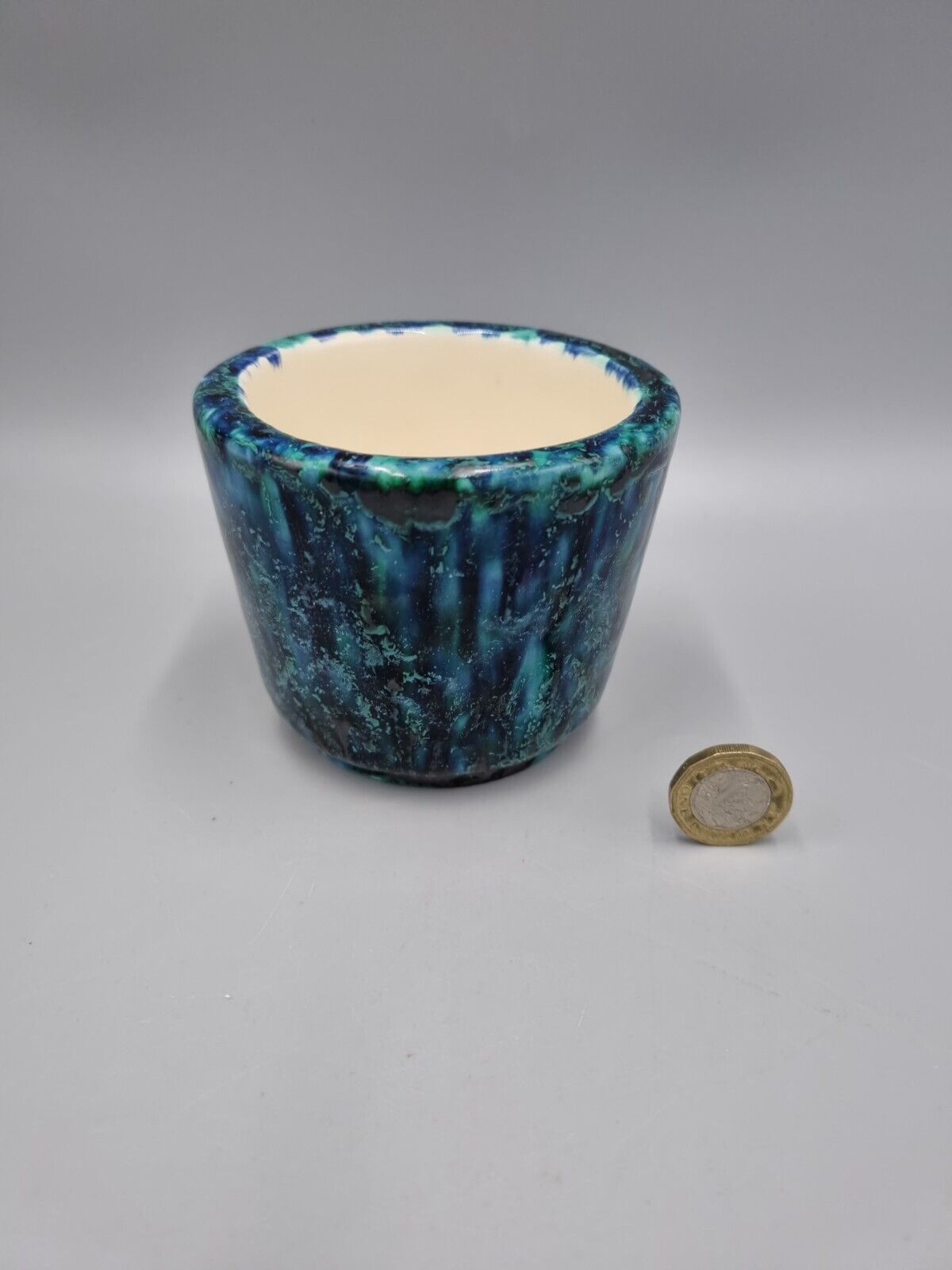 A Vintage Studio Pottery Squat Footed Bowl / Cup. Unmarked.