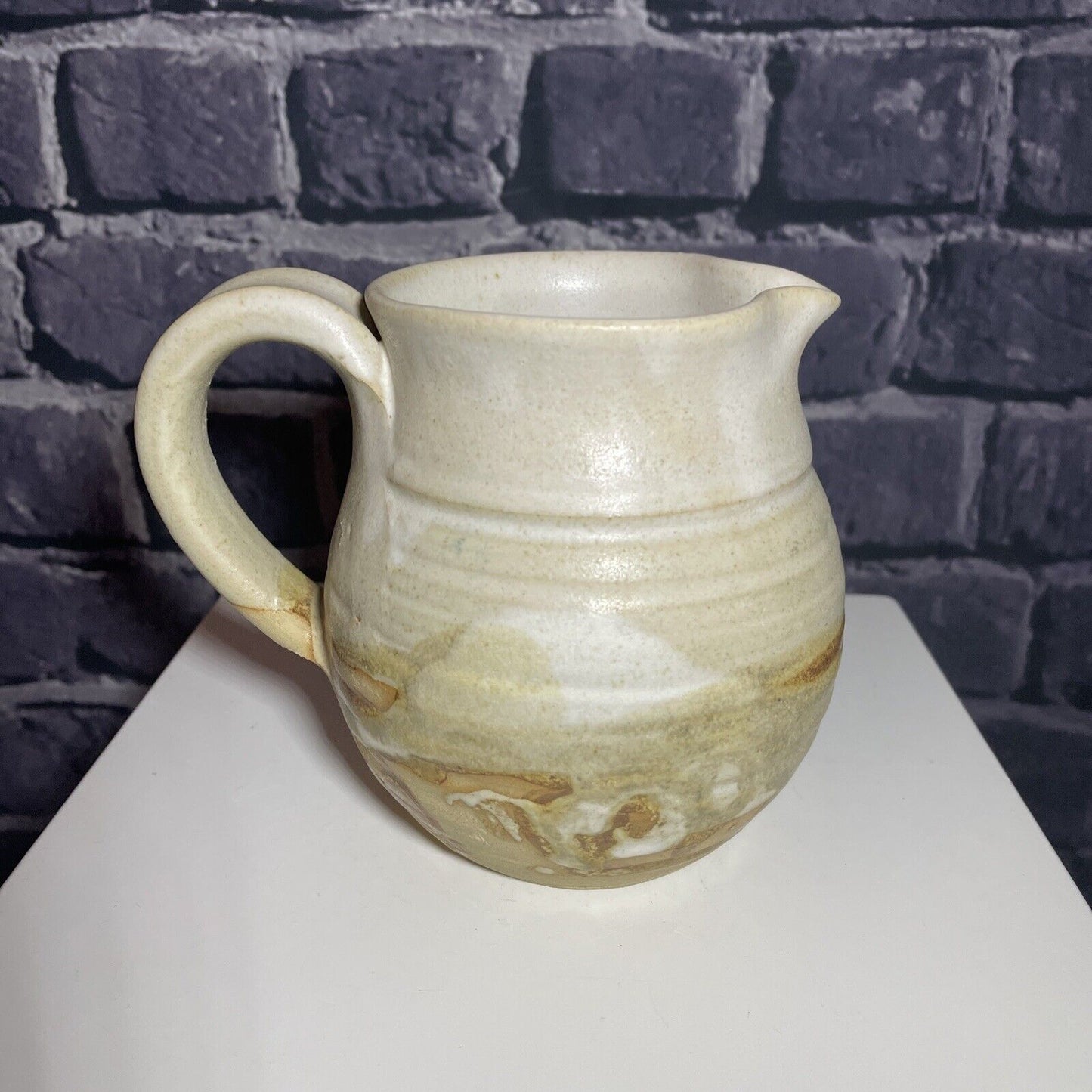 Geraldine Hughes Studio Pottery Ceramic Jug 11cms high. VGC, Abstract Decoration