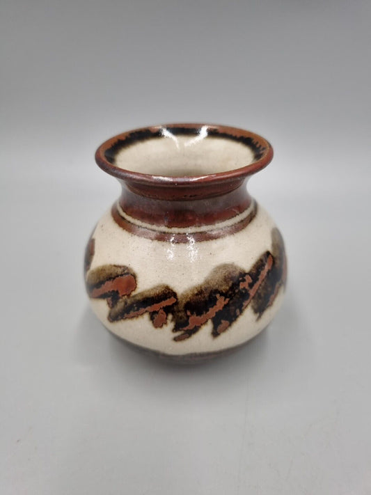 A Small Studio Pottery Bud / Posy Vase By Lynette Beechworth, Australian Potter.