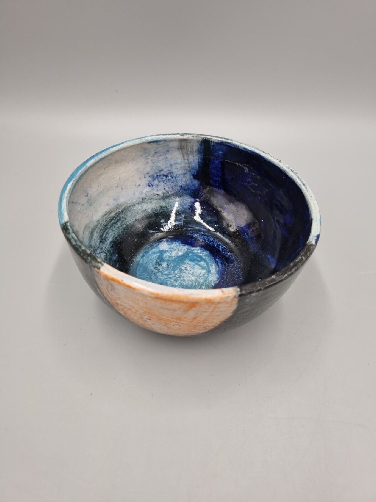 A Field Place Pottery Ceramic Bowl By Jessica Jordan, Signed.