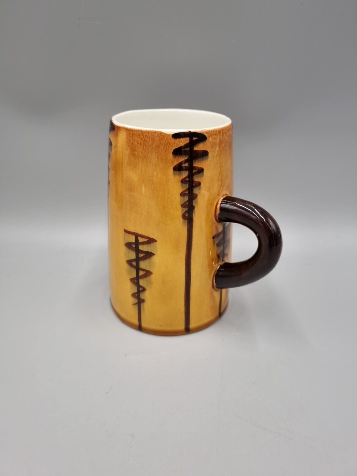 A Vintage Soviet Mug, Zik Konakovo Faience, USSR, 1970's.