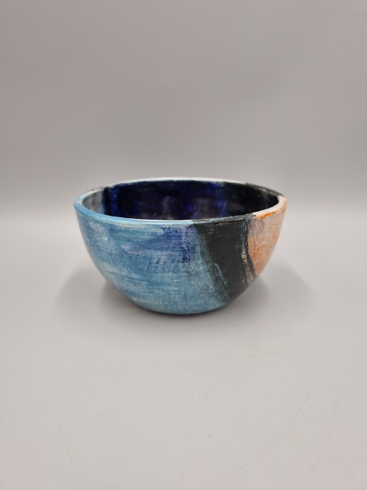 A Field Place Pottery Ceramic Bowl By Jessica Jordan, Signed.