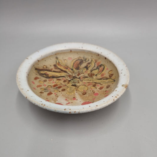 A Small Studio Pottery Footed Pin Dish / Bowl. VGC. Marked to Base.