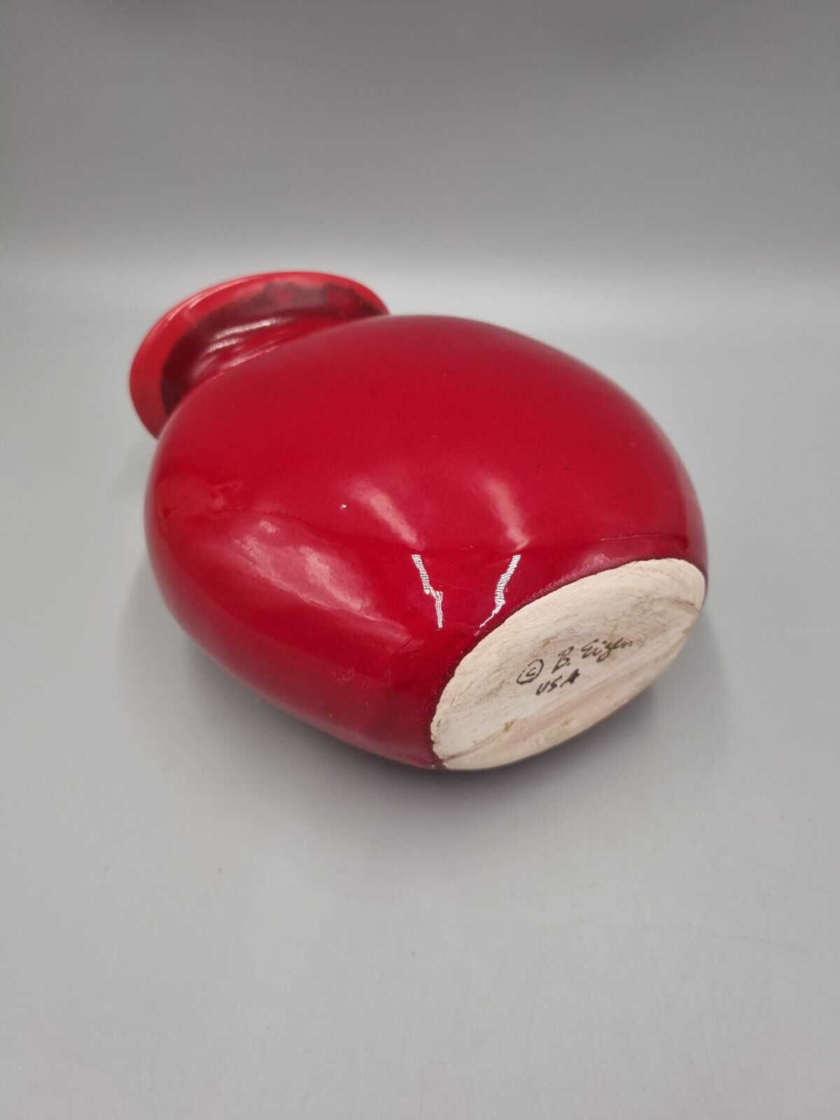 A Vintage Studio Pottery Red Ovoid Vase By Barbara Eigen, US Potter.