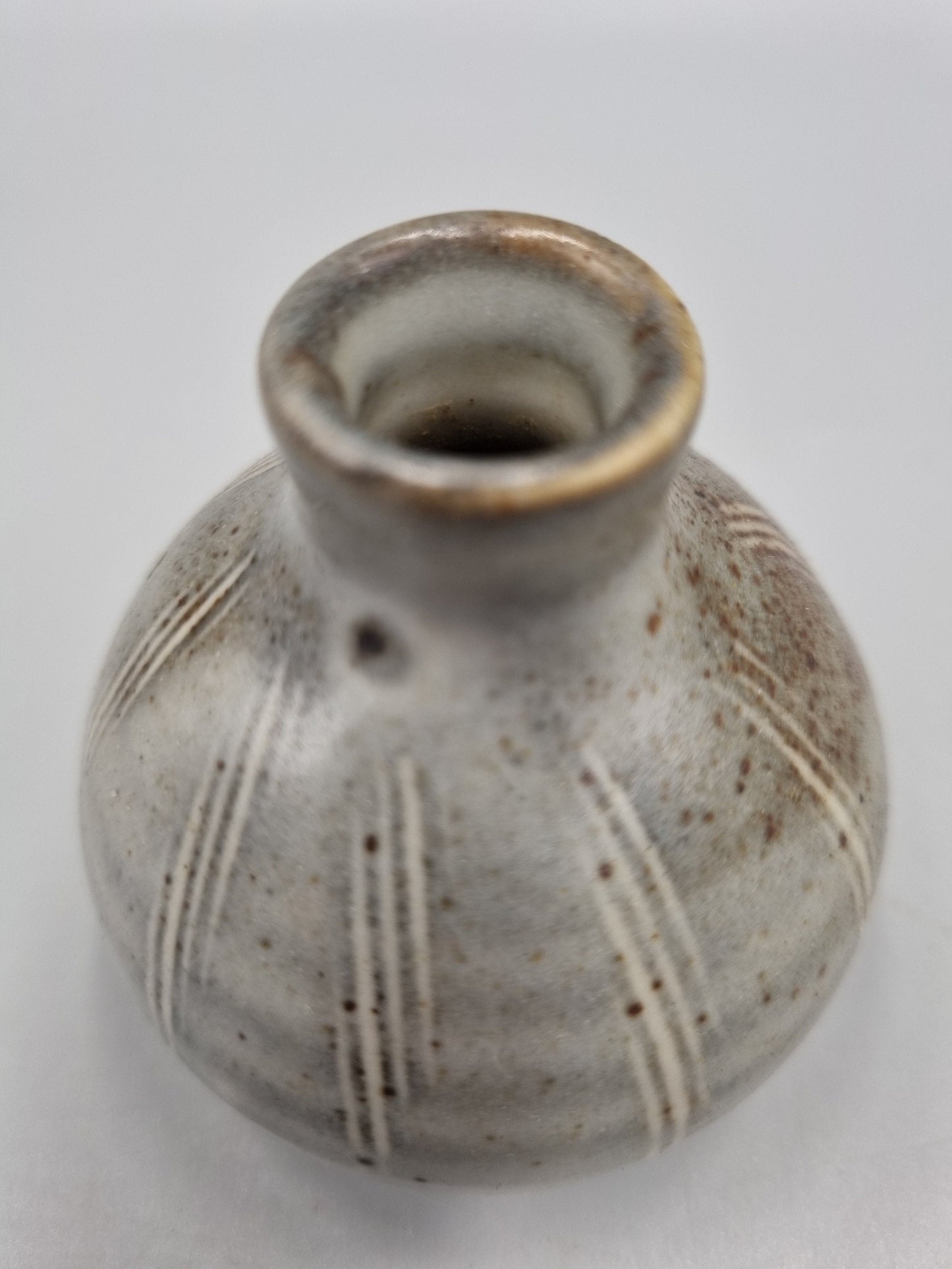 A St Ives Leach Pottery Studio Pottery Bud / Posy Vase, Bulb.