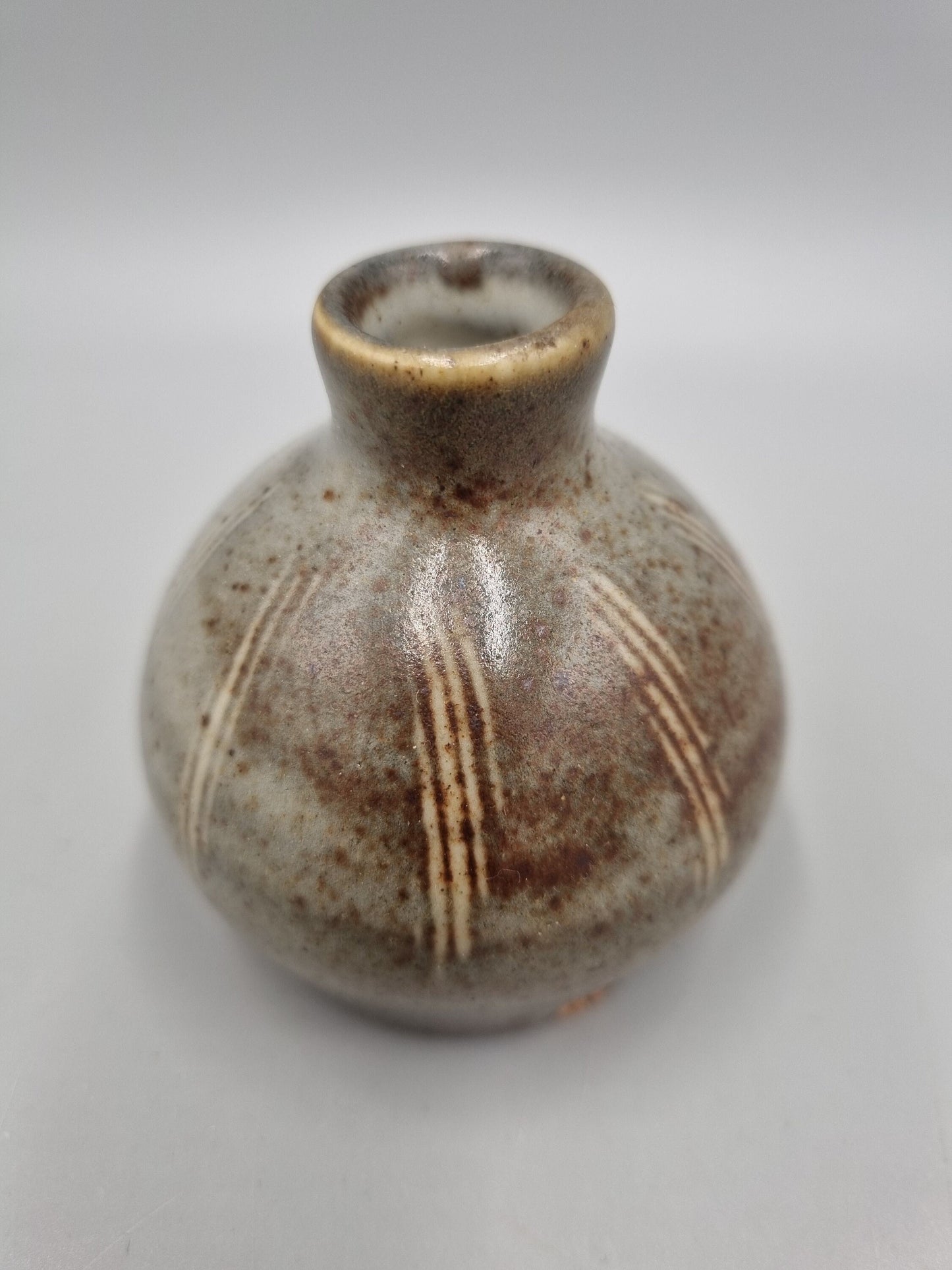 A St Ives Leach Pottery Studio Pottery Bud / Posy Vase, Bulb.