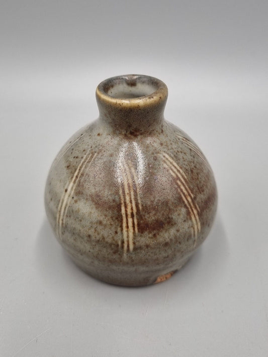 A St Ives Leach Pottery Studio Pottery Bud / Posy Vase, Bulb.